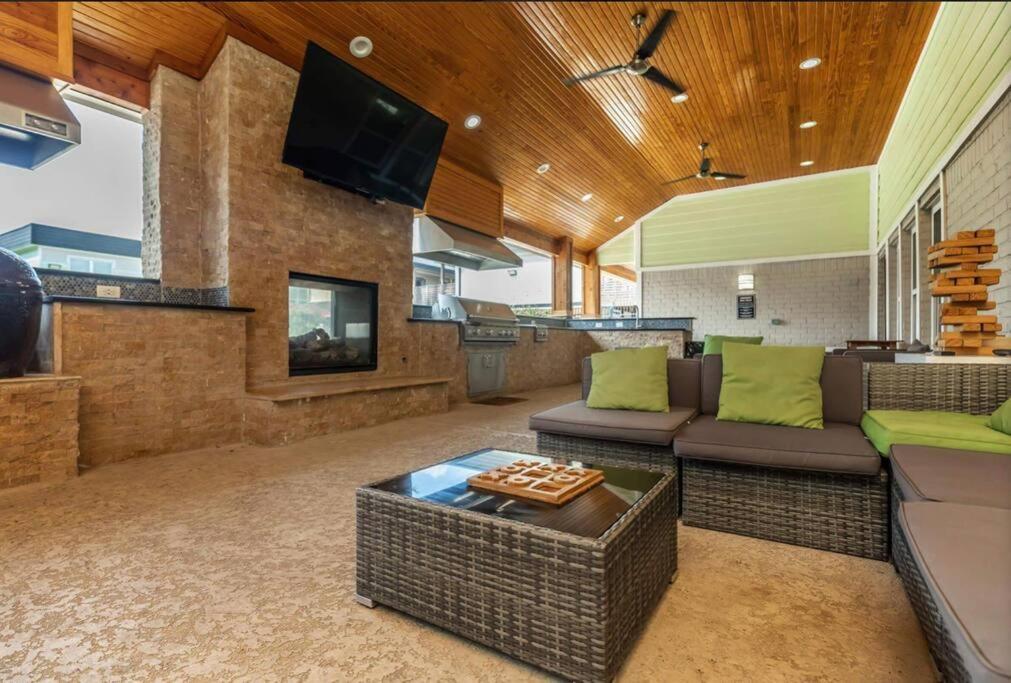 Lovely 2 Bedroom/2 Bath Houston, Heights/Galleria 外观 照片