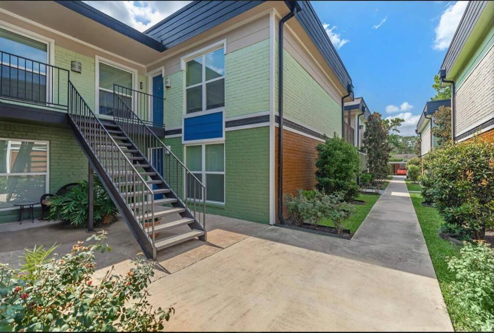 Lovely 2 Bedroom/2 Bath Houston, Heights/Galleria 外观 照片